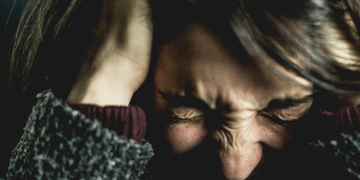 Visualizing the daily challenge students face with overwhelming digital information overload.